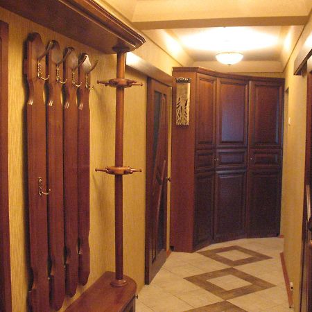 קייב Apartments Near Politech מראה חיצוני תמונה